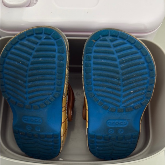 CROCS Blue and Brown Slippers with Adjustable Straps - Picture 3 of 3